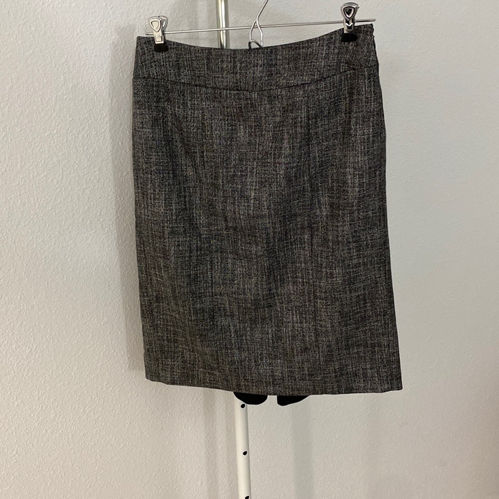 White House Black Market skirt